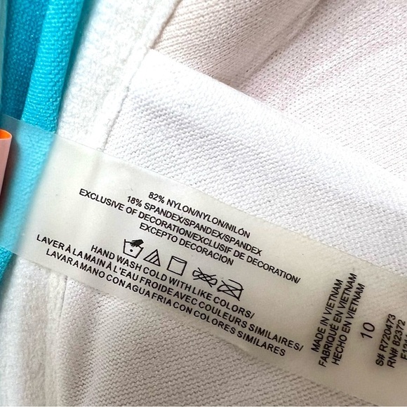 Leilani Push up Swimsuit Turquoise Blue Zinnias Floral women’s 10 multiple ways - Picture 10 of 10